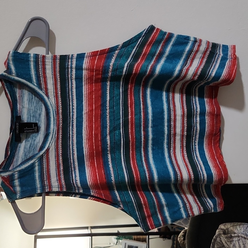 Forever 21 Sleeveless Crop Top